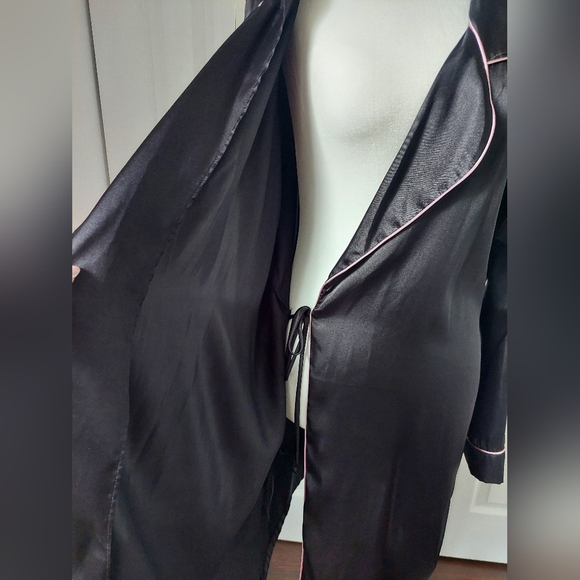 Silky robe with 2 ties - Picture 6 of 7